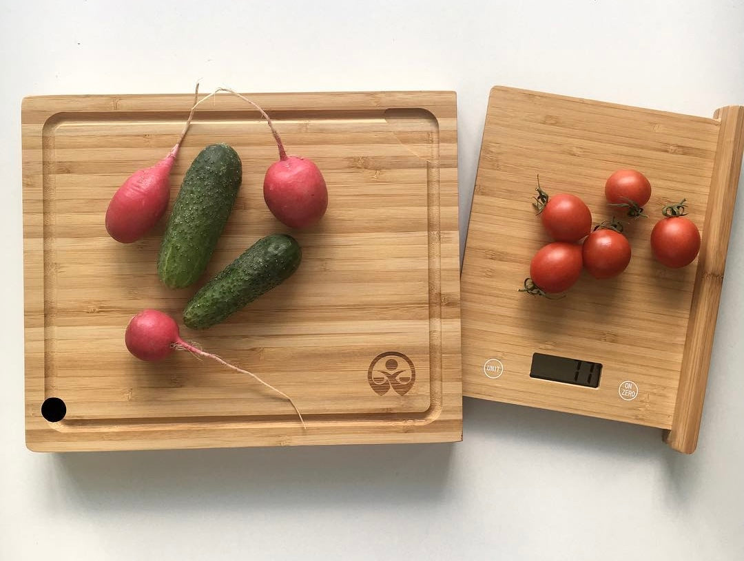 Bamboo Cutting Board with Digital Scale and Magnetic Knife Holder - 3 in 1 Eco-Friendly Smart Kitchen Board